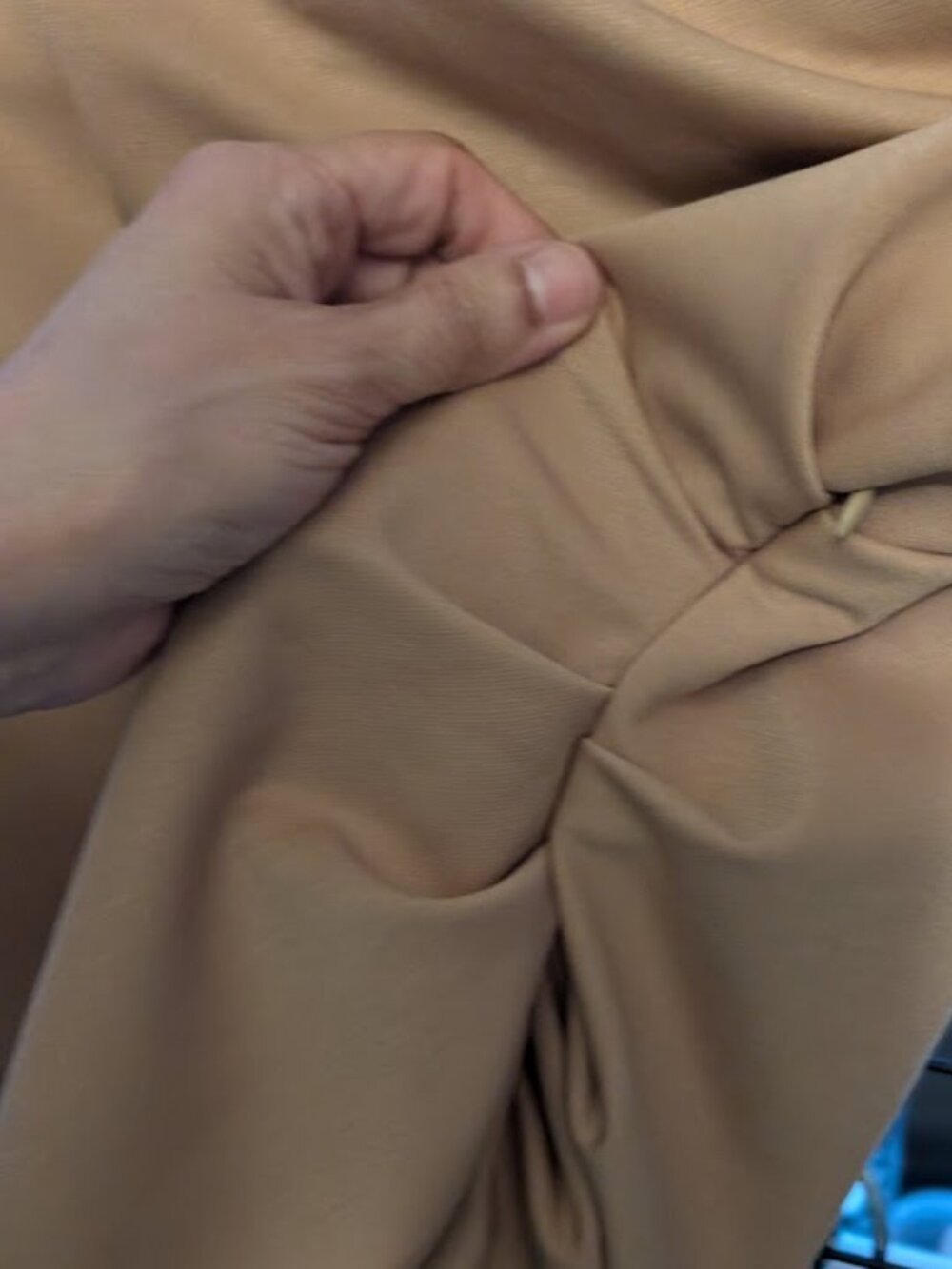 GT5- AVELORIA One Shoulder Ruched Top - Picture 3 of 5